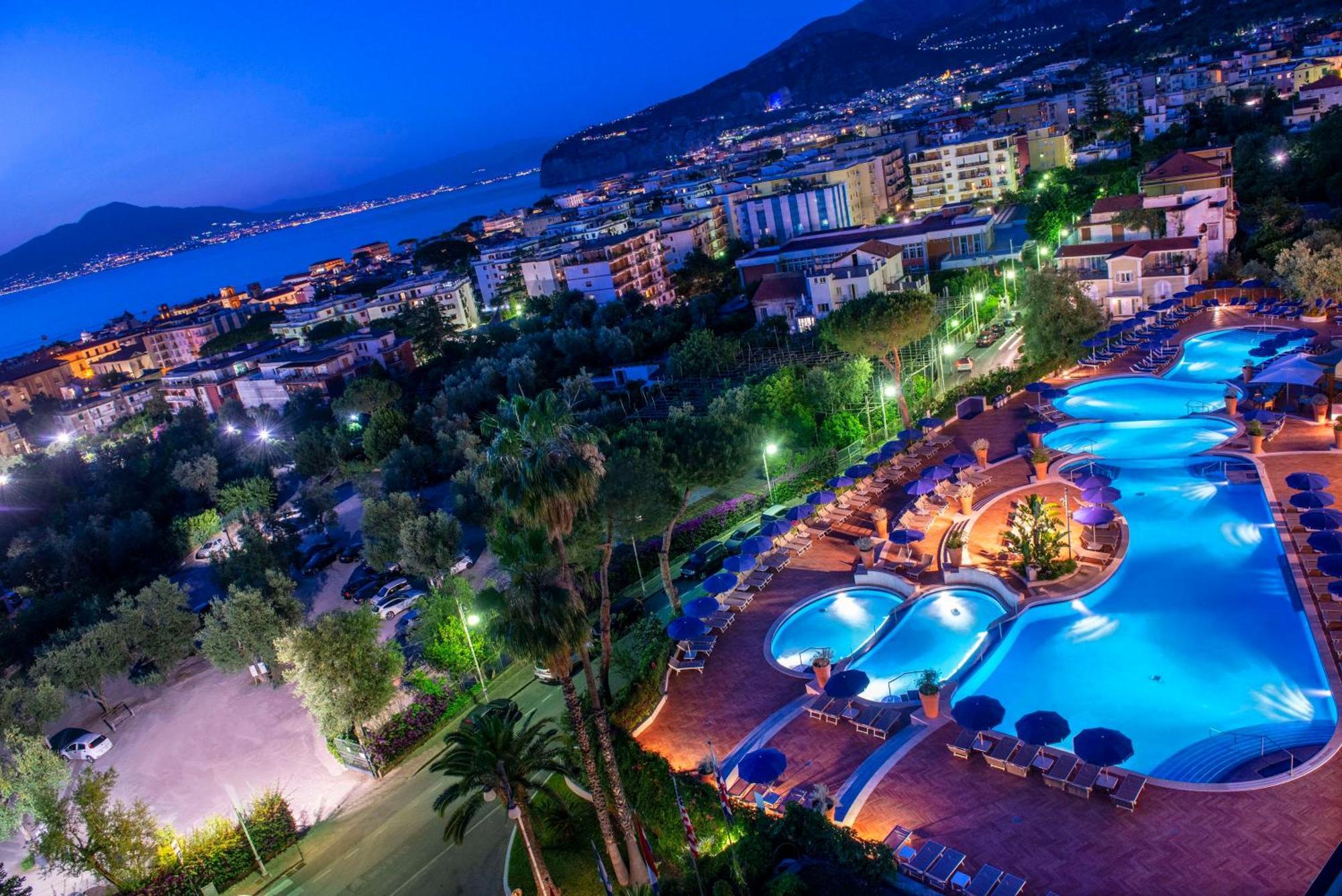 Hilton Sorrento Palace Buitenkant foto