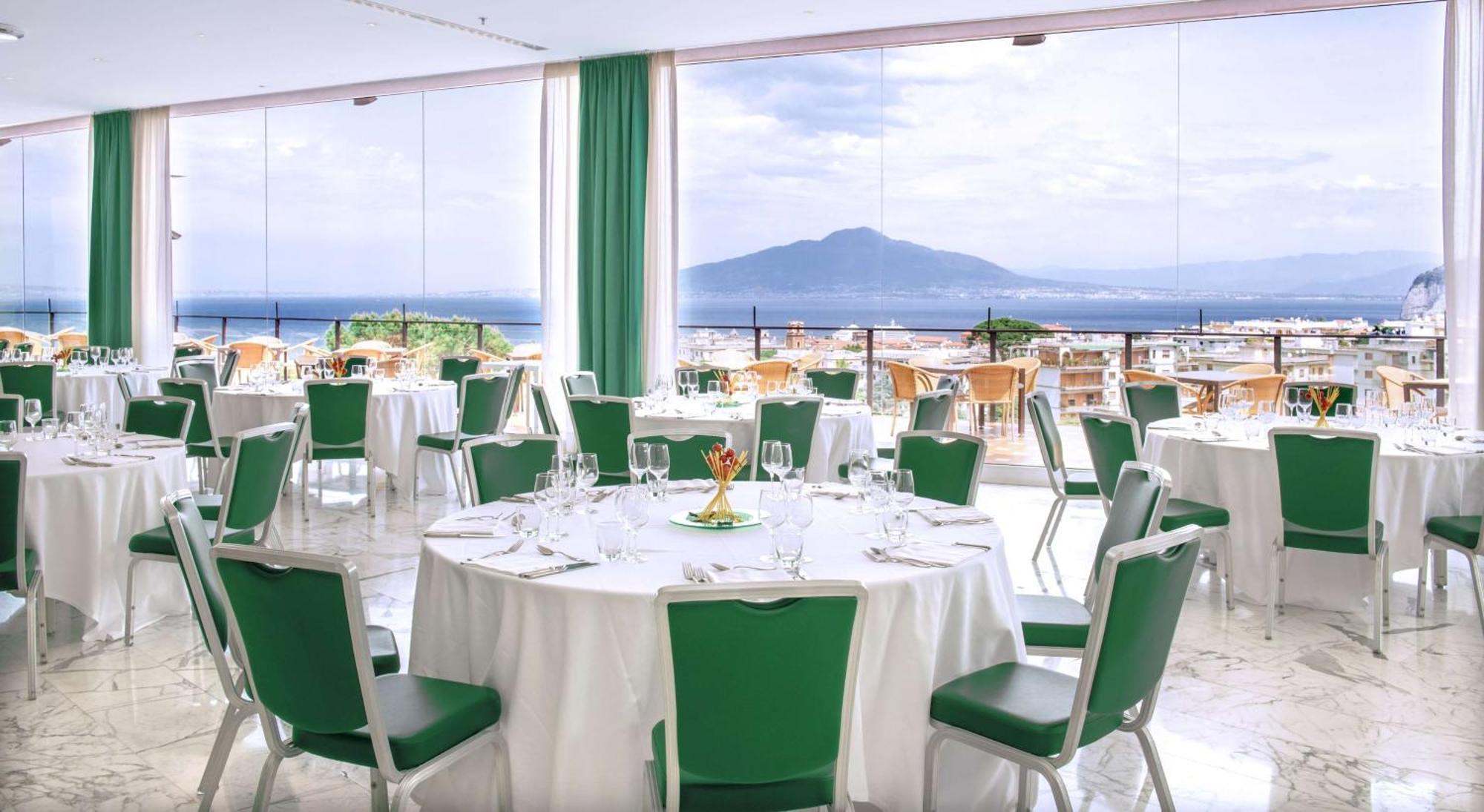 Hilton Sorrento Palace Buitenkant foto