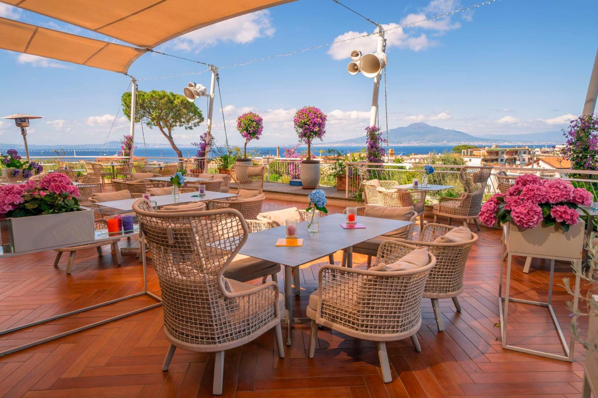 Hilton Sorrento Palace Buitenkant foto